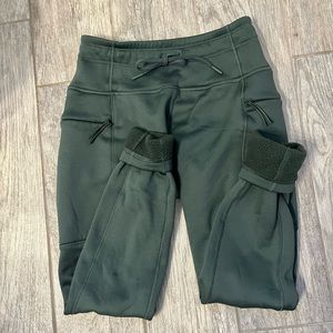 Old Navy Go-Dry fleece lined leggings